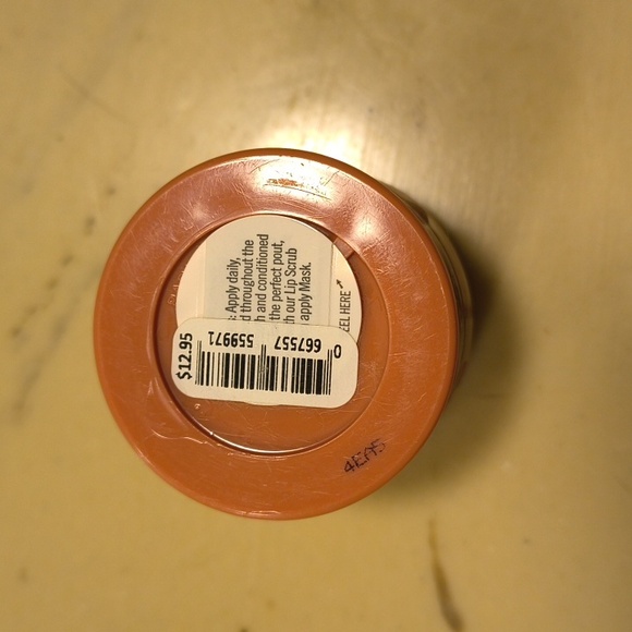 Bath And Body Works Champagne Toast Nourishing Lip Mask - Picture 2 of 3